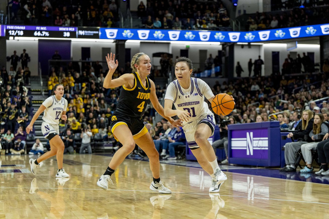 COLLEGE BASKETBALL: JAN 31 Women’s - Iowa at Northwestern