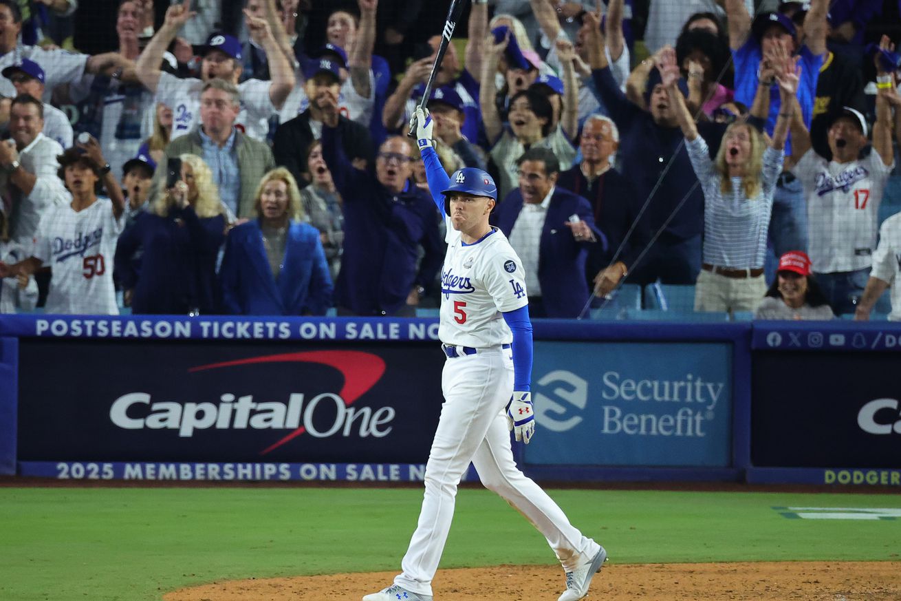 World Series - New York Yankees v Los Angeles Dodgers - Game 1