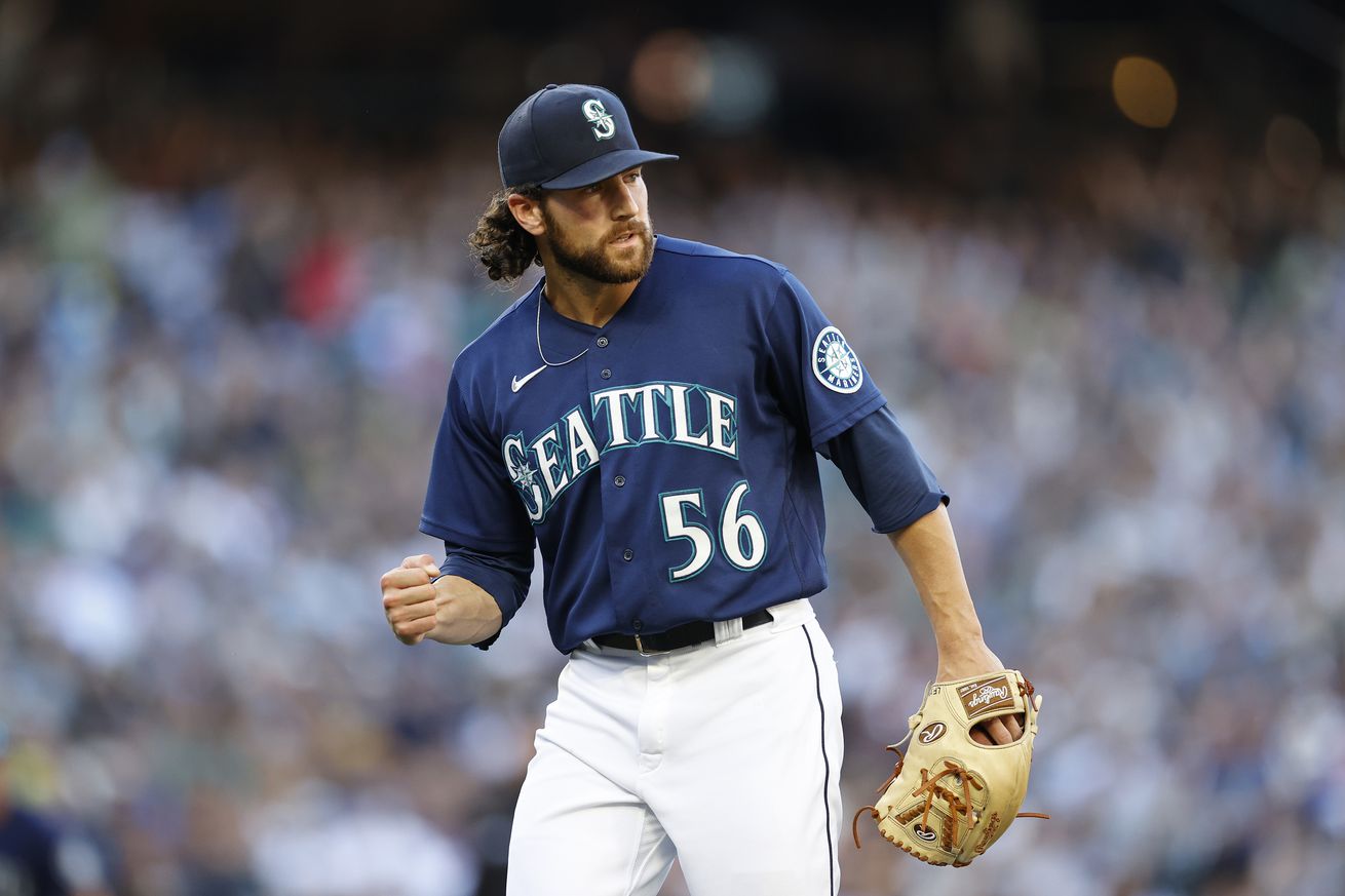 Chicago White Sox v Seattle Mariners