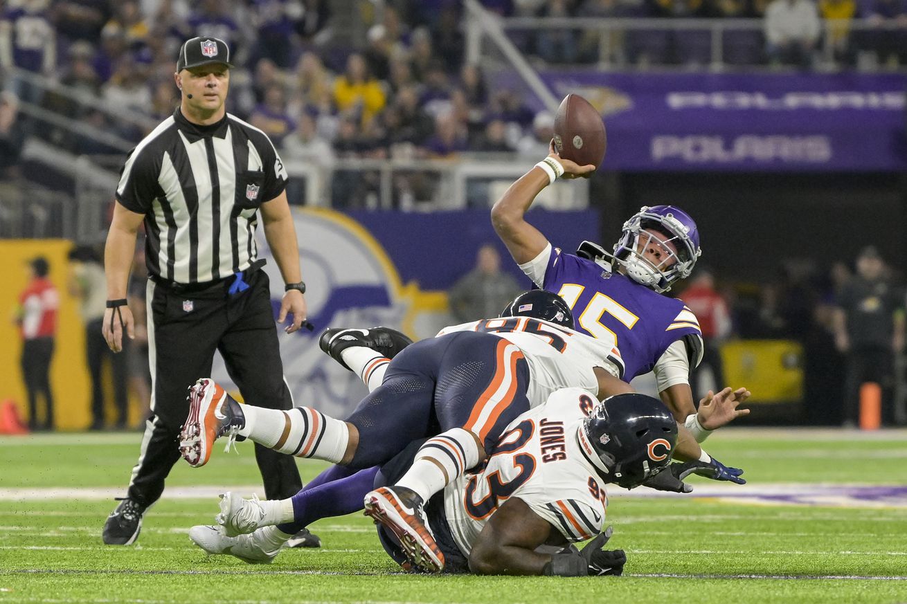 NFL: NOV 27 Bears at Vikings