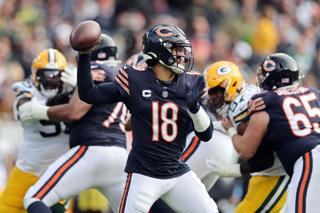 Green Bay Packers v Chicago Bears