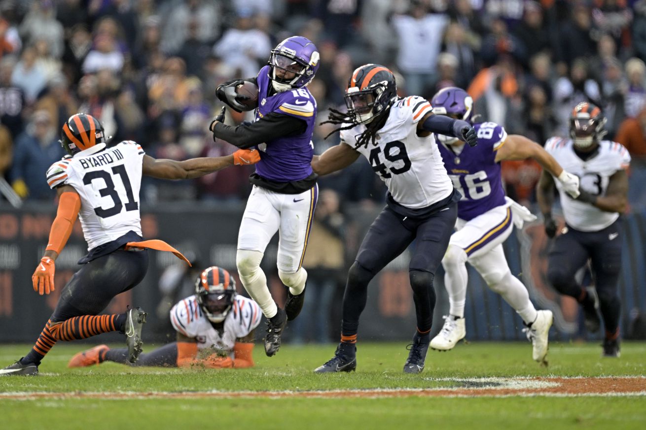 Minnesota Vikings v Chicago Bears