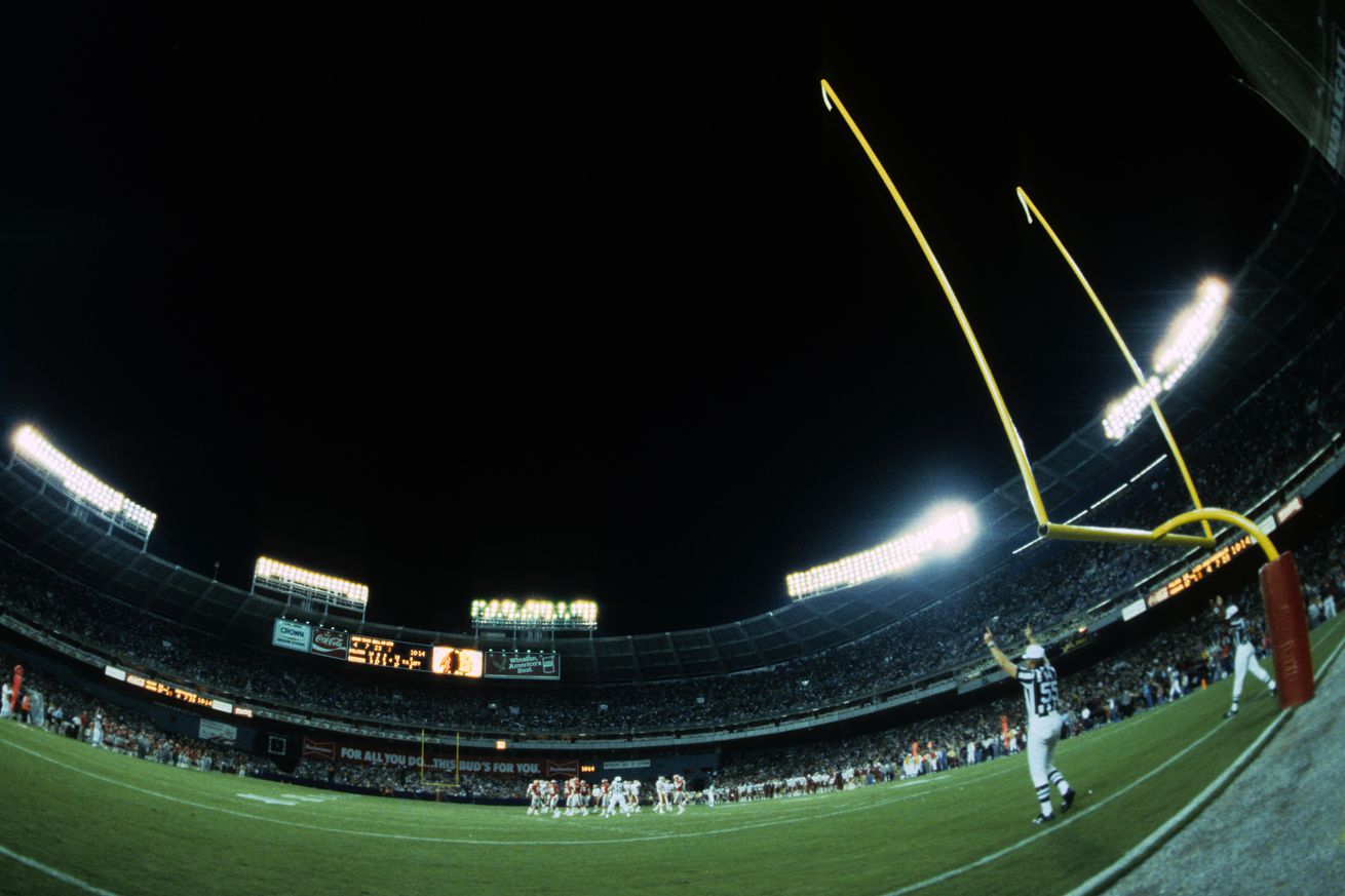 Atlanta Falcons v Washington Redskins