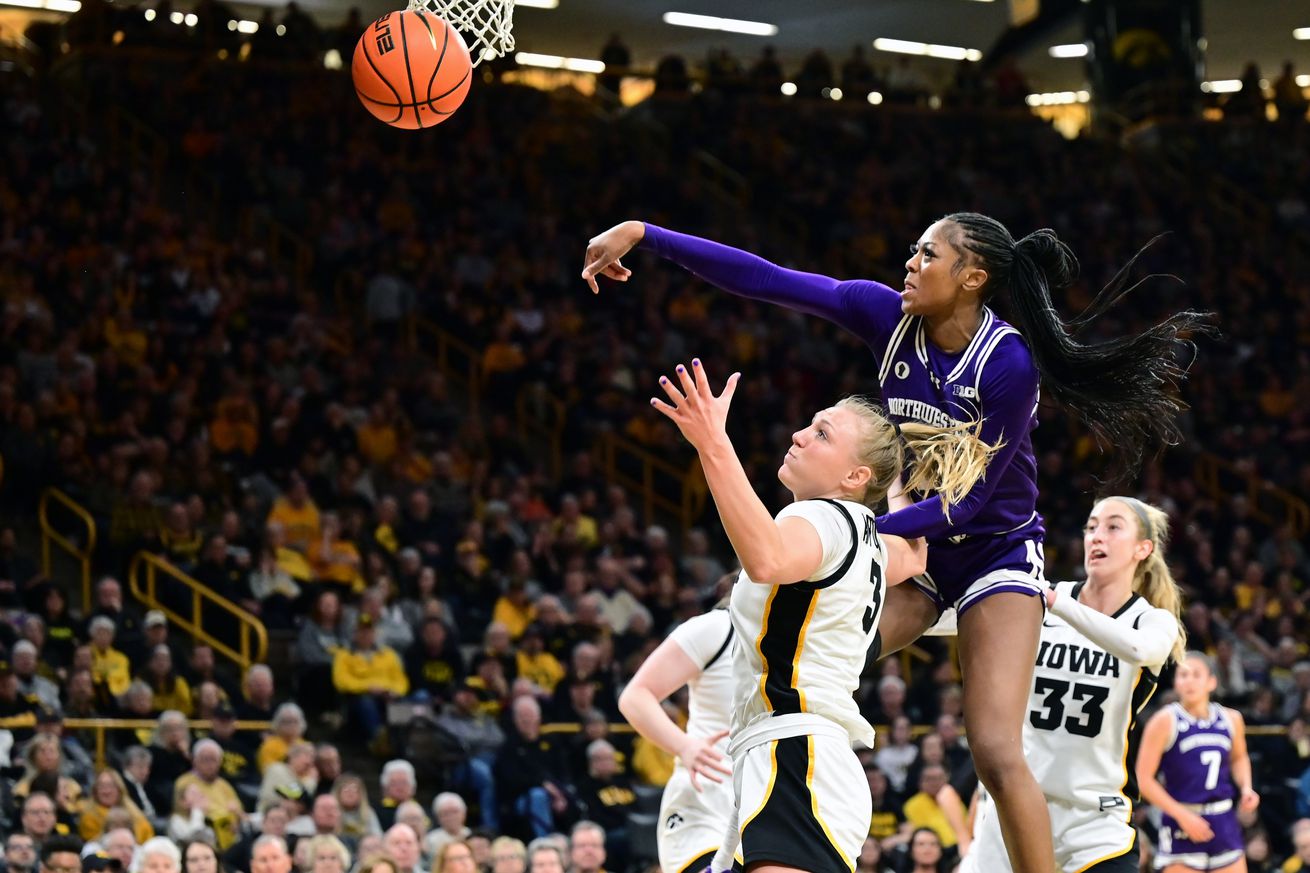 COLLEGE BASKETBALL: JAN 28 Women’s - Northwestern at Iowa