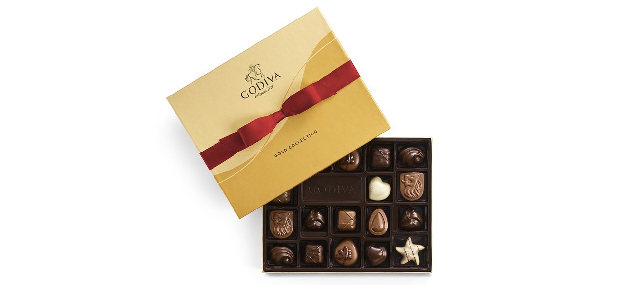 Godiva Chocolatier Valentine's Day Assorted Chocolate Gift Box